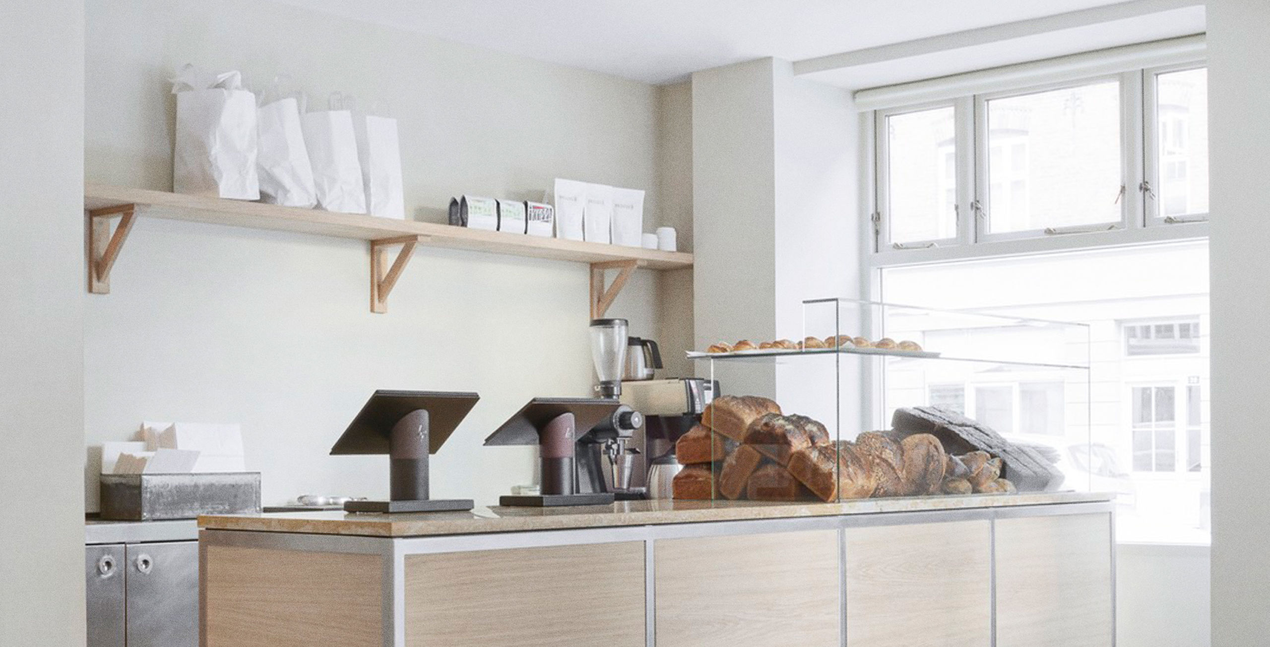 JUNO THE BAKER vanmokum x